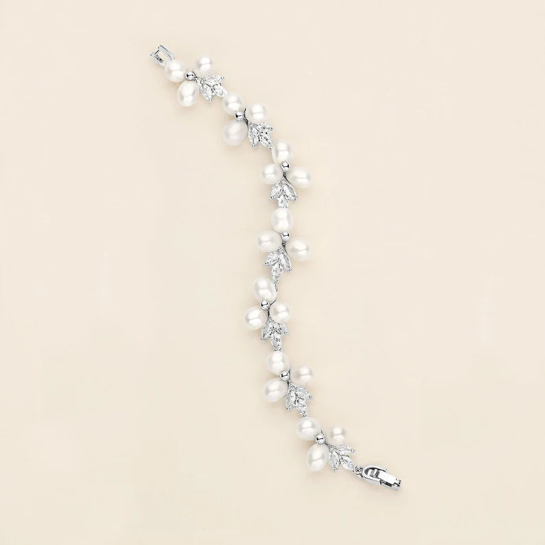 " Pearl Elegance Jewelry Set"