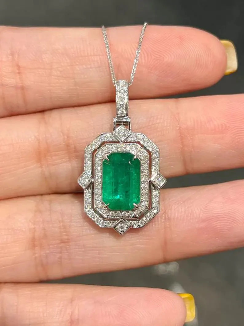 Emerald Green Pendant Necklace