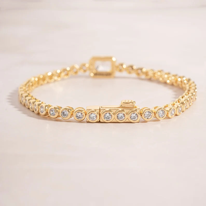 Bracelet with Radiant Cut Center Stone