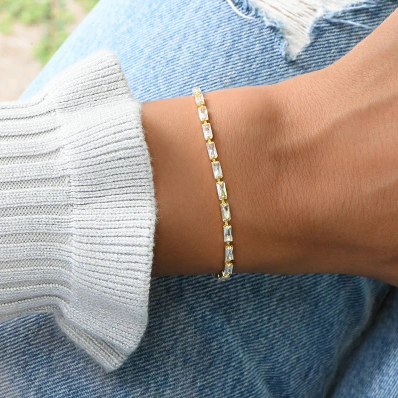 Elegant Bracelet with Baguette-Cut Stones