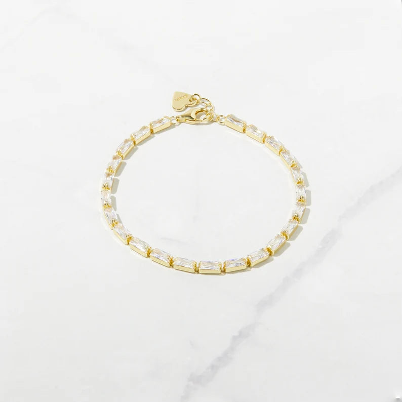 Elegant Bracelet with Baguette-Cut Stones
