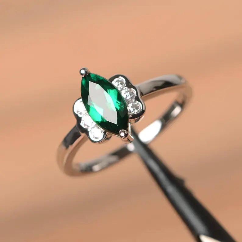 Accent Ring