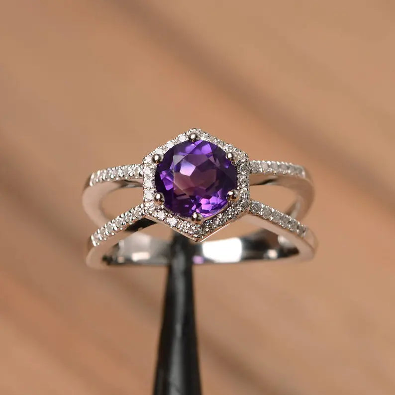 Birthstone ring